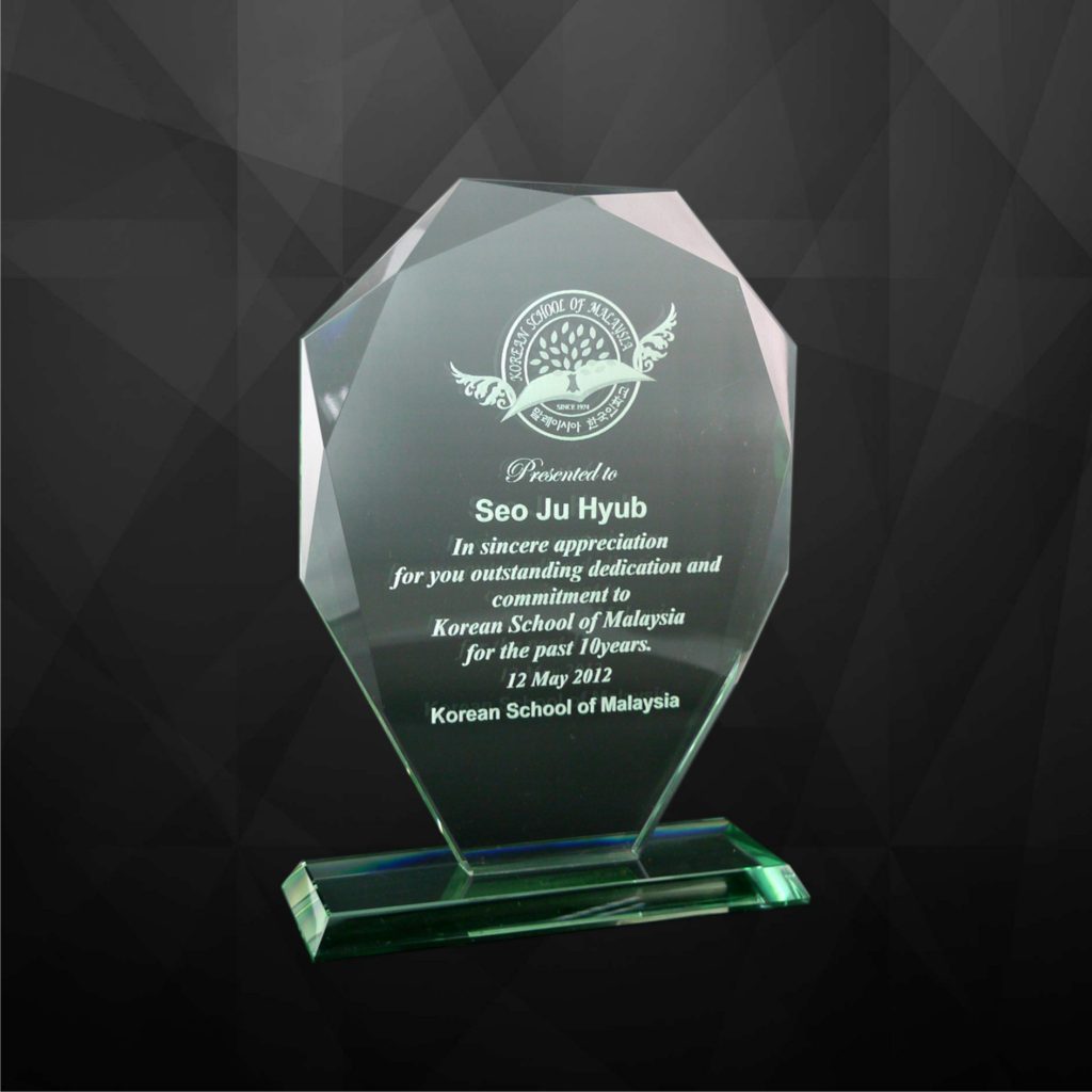 9089 Exclusive Crystal Plaques iTrophy